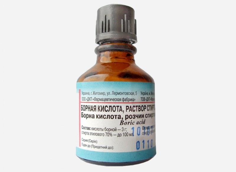 kozelok-bolit-pri-ukha-nadavlivanii-1