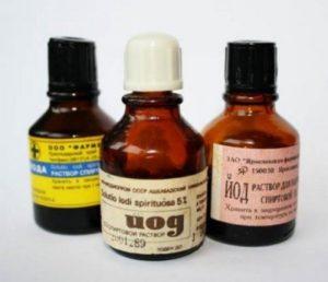 Как правильно делать йодовую сетку ребенку при кашле?