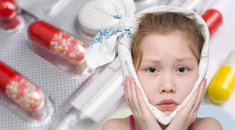 Почему болят уши у ребенка