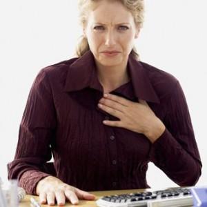 Что может мешать в горле при глотании