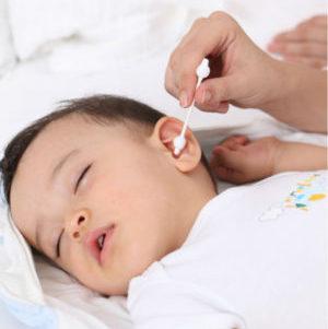 как почистить уши ребенку в домашних условиях