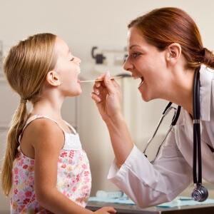 Как вытащить кость из горла