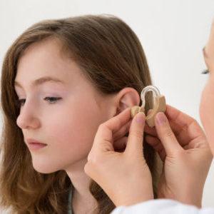 нарушение слуха это