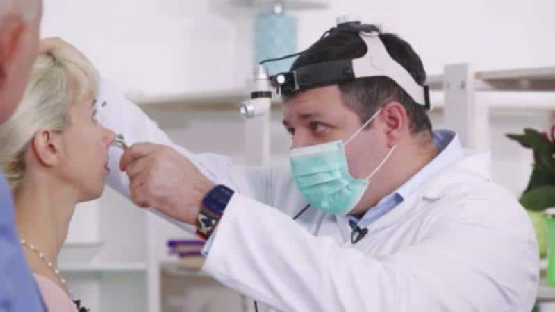 говорю в нос причины