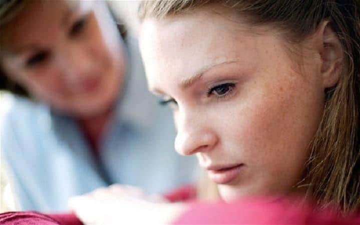 звенит в ушах и кружится голова