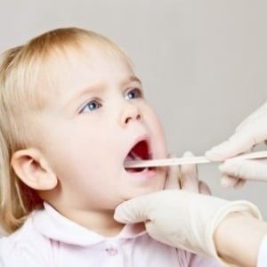 Какие ингаляции можно делать при аденоидах у детей