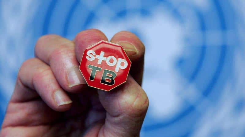 Причины появления крови в слюне без кашля